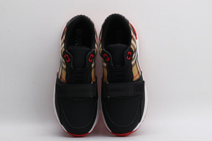 BUBERRY SNEAKER