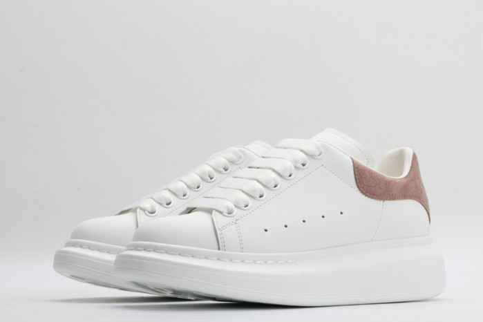 A1exa*der Mcqv*en OVERSIZED