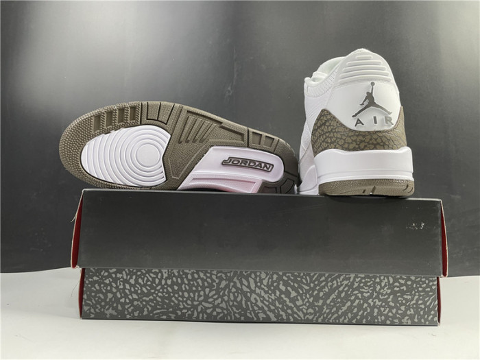 Air Jordan 3 ‘Mocha’ is Returning Summer 136064-122
