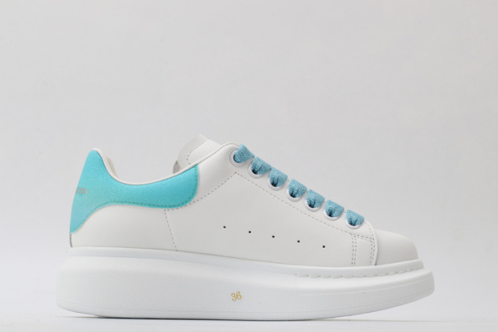 A1exa*der Mcqv*en OVERSIZED