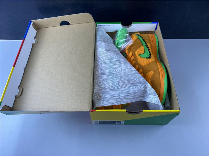 GRATEFUL DEAD X NIKE SB DUNK LOW“ ORANGE BEAR” CJ5378 800