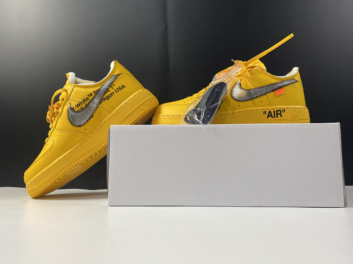 NIKE AIR FORCE 1 UNIVERSITY GOLD DD1876-100