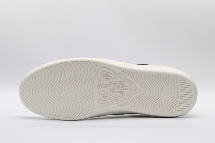 Gvc*1 Platform Sneaker