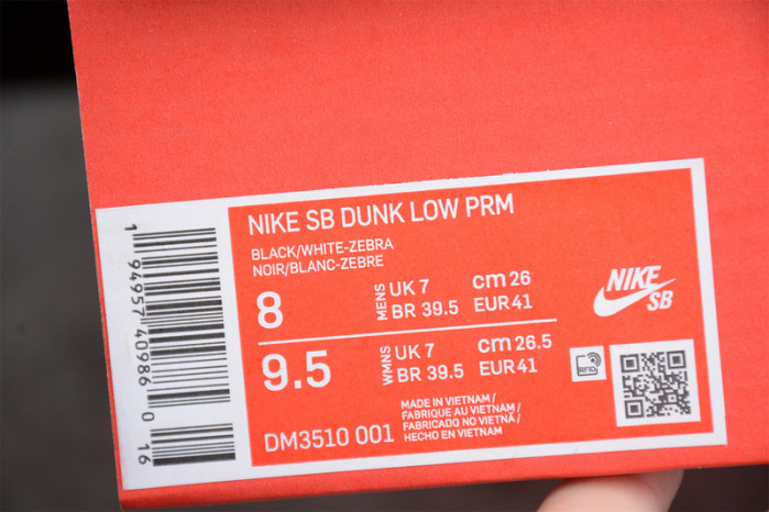 Quartersnacks x Nike SB Dunk Low Zebra DM3510-001