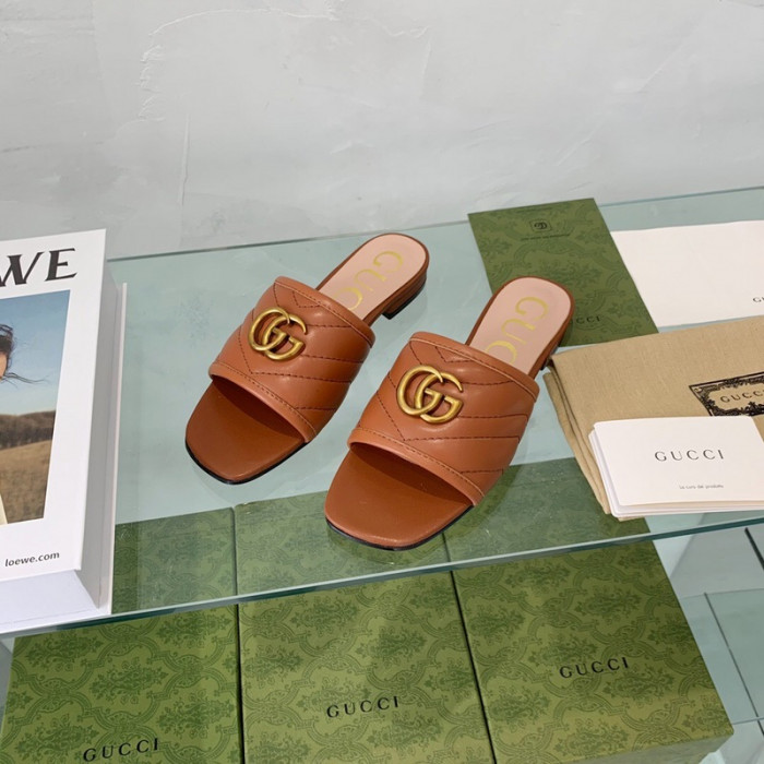 Gvc*1 SANDAL