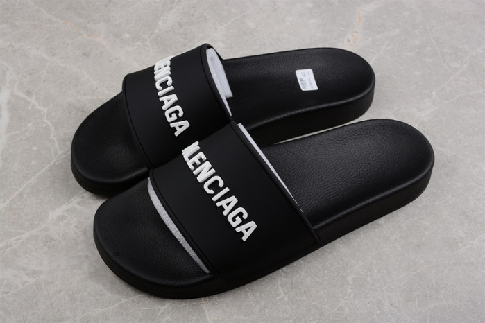 Ba1en*iaga Slippers