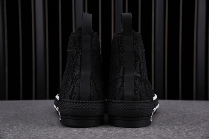 DIO* B23 OBLIQUE HIGH-TOP SNEAKER