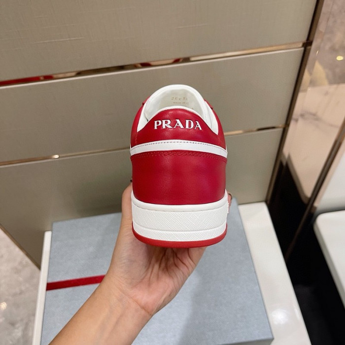Pra*a sneaker