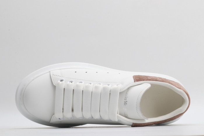 A1exa*der Mcqv*en OVERSIZED