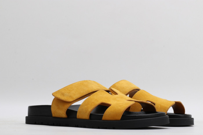 H**me5 SANDALS