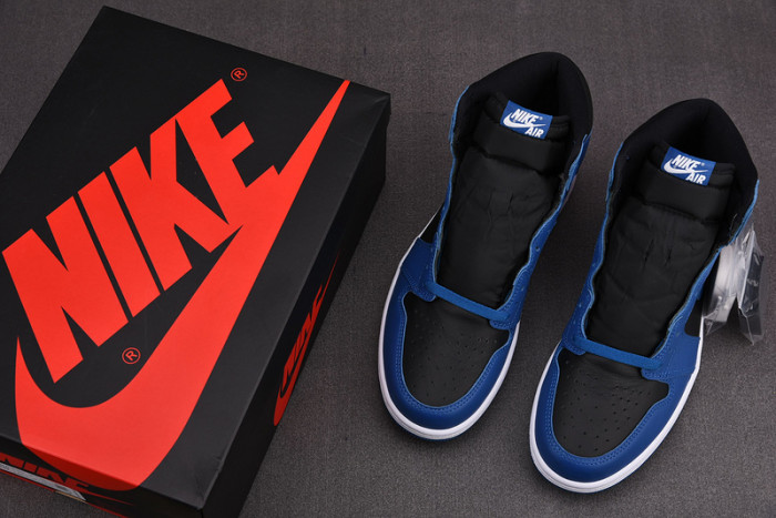 Air Jordan 1 Dark Marina Blue 555088-404