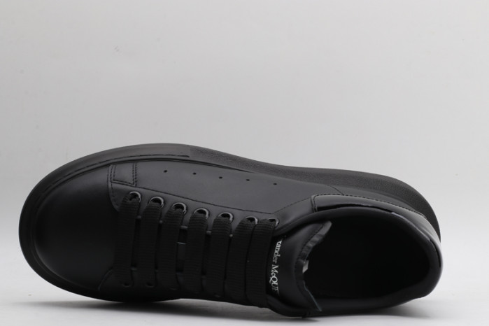 A1exa*der Mcqv*en OVERSIZED