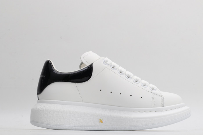 A1exa*der Mcqv*en OVERSIZED