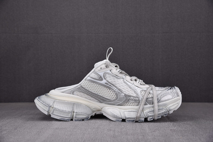 Ba1en*iaga 3XL mules