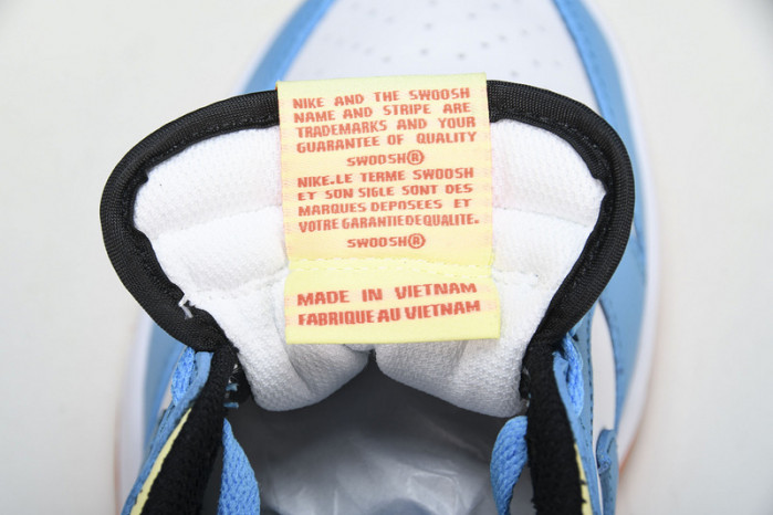 Kyrie Irving x Nike Dunk Low GS DN4179-400