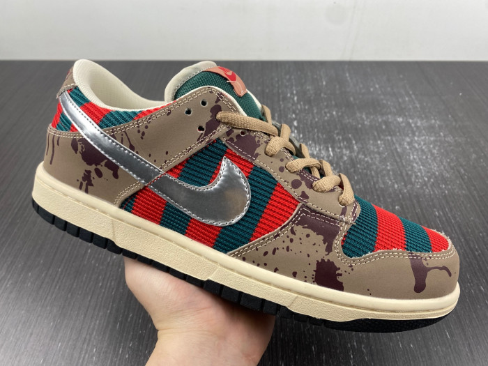 Nike SB Dunk Low Freddy Krueger - 313170-202
