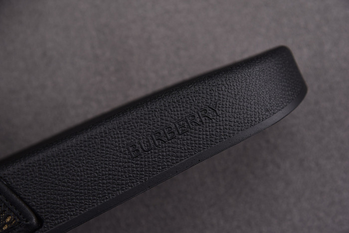 BUBBERY Archieve SANDALS