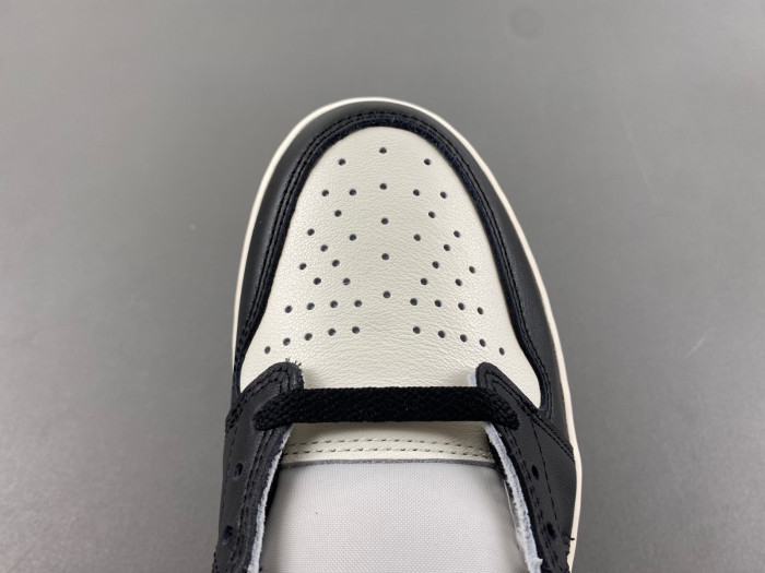 Air Jordan 1 Low OG “Mocha” CZ0790-102