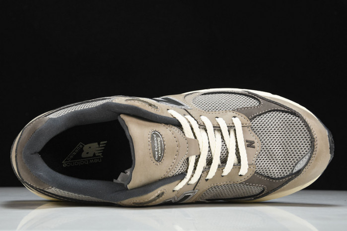 New Balance M2002RAW