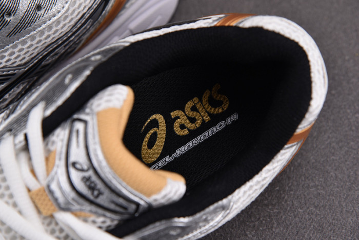 As1cs GEL KAYANO 14 (SILVER / GOLD) 1201A019-102