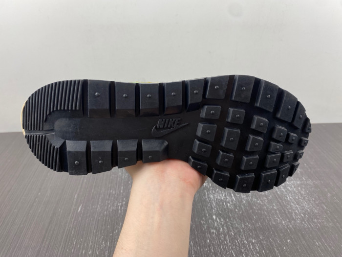 sacai x Nike Waffle Woven Green Gusto DR5209-300