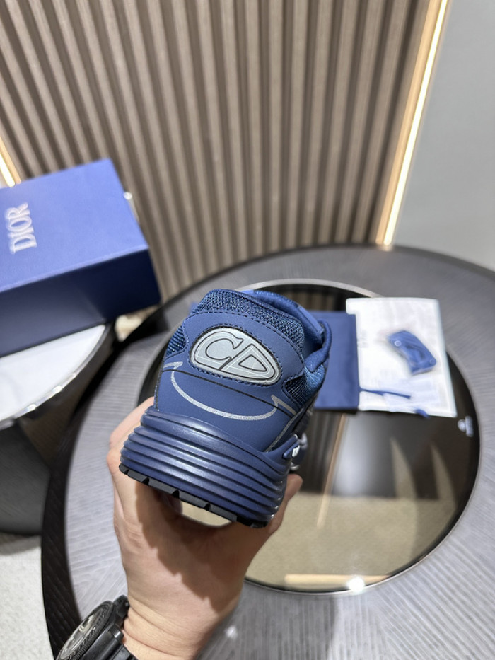 DIO B30 LowTop Sneaker