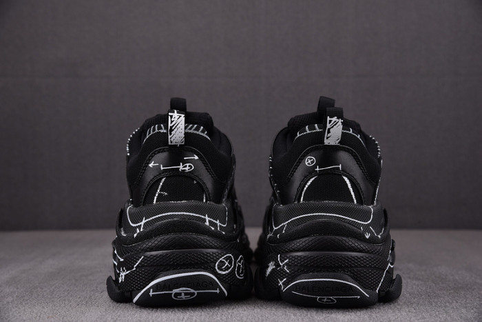 BLCG SNEAKER TRIPLE.S.