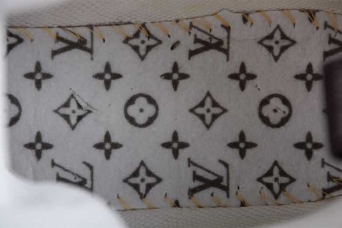 LO1_VTS ARCHLIGHT SNEAKER