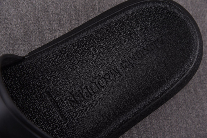 A1exa*der Mcqv*en SANDALS