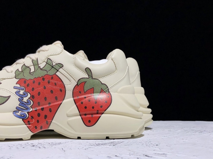 Gvc*1 Rhyton Leather Sneaker