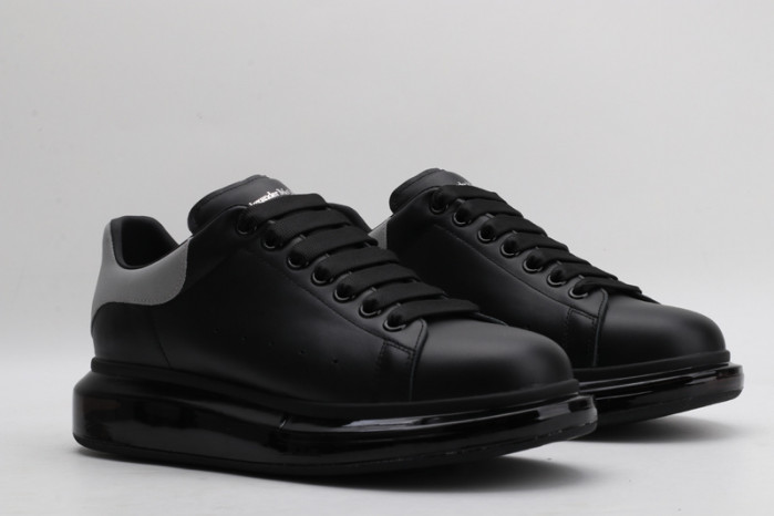 A1exa*der Mcqv*en OVERSIZED