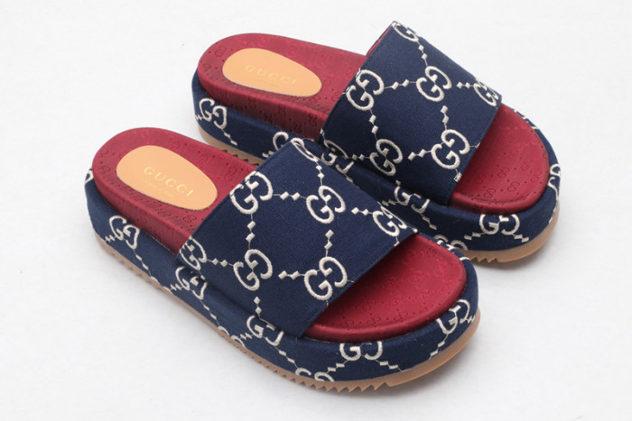 Gvc*1 SANDAL