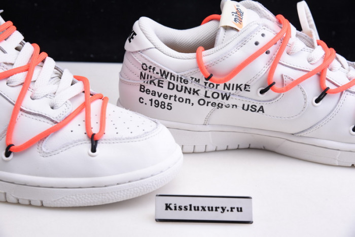 NIKE DUNK LOW CT0856-900