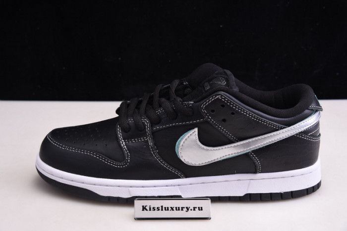 Nike SB Dunk Low Pro OG QS "Black D1am0nd" - BV1310 001
