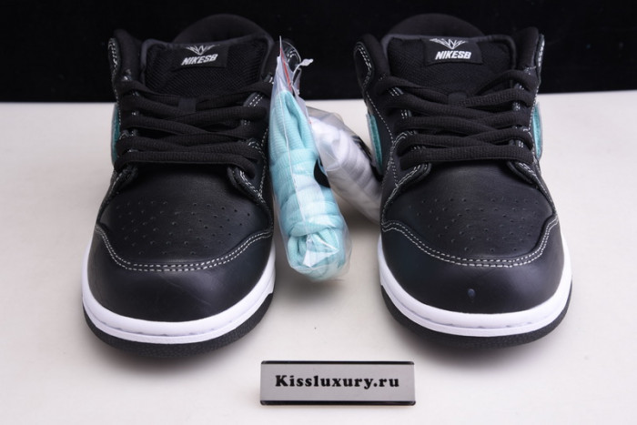 Nike SB Dunk Low Pro OG QS "Black D1am0nd" - BV1310 001