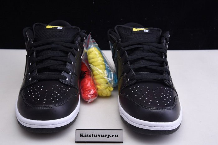 Nike SB Dunk Low "Civilist" - CZ5123 001