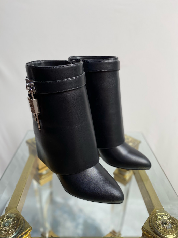 Givenchy BOOTS
