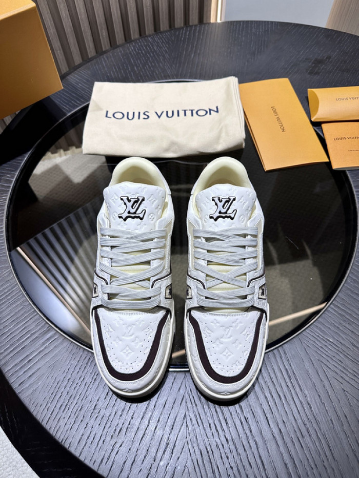 LO1_VTS SNEAKER