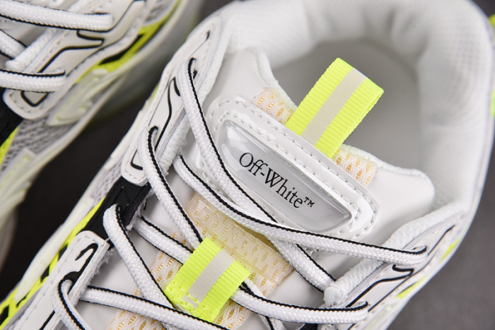 Off-White c/o Virgil Abloh