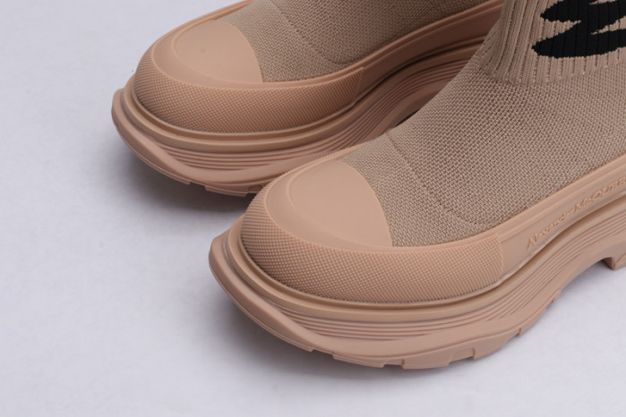 A1exa*der Mcqv*en Tread