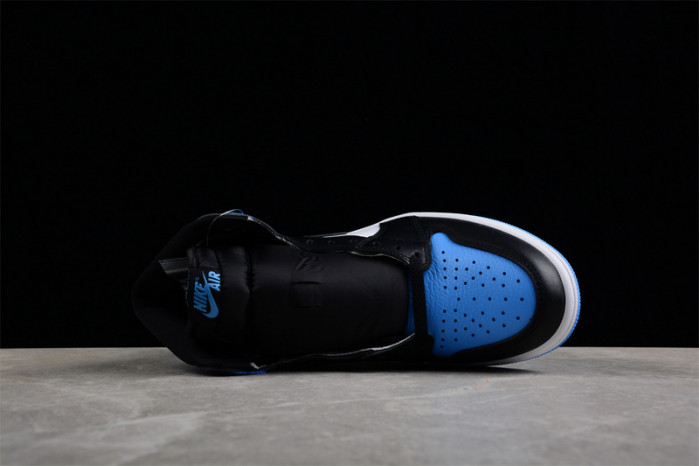 Air Jordan 1 High OG “University Blue” DZ5485-400