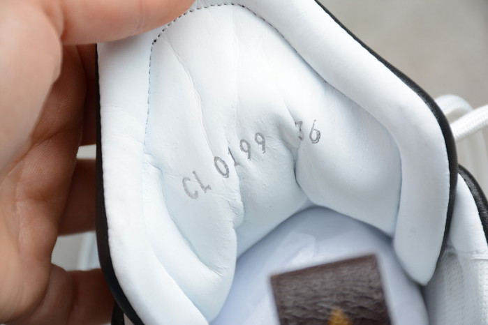 LO1_VTS ARCHLIGHT SNEAKER