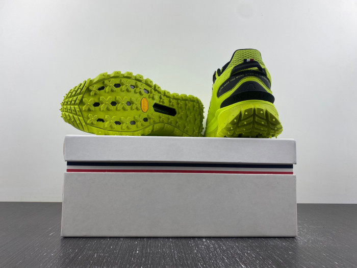 MONCLER TRAILGRIP GORE-TEX