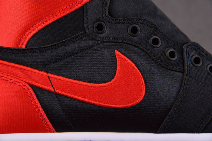 Air Jordan 1 High OG WMNS Satin Bred FD4810-061