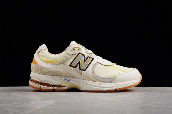 New Balance M2002RJ1