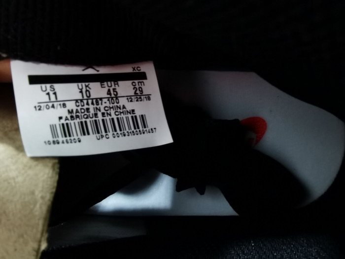 AIR JORDAN 11 RETRO METALLIC SILVER CT8012-011