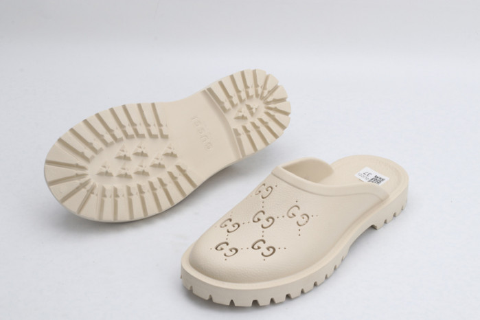 Gvc*1 SANDAL