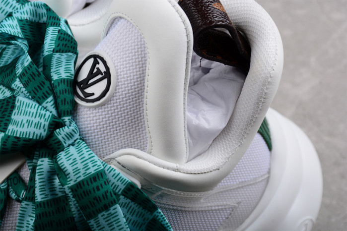 LO1_VTS ARCHLIGHT SNEAKER