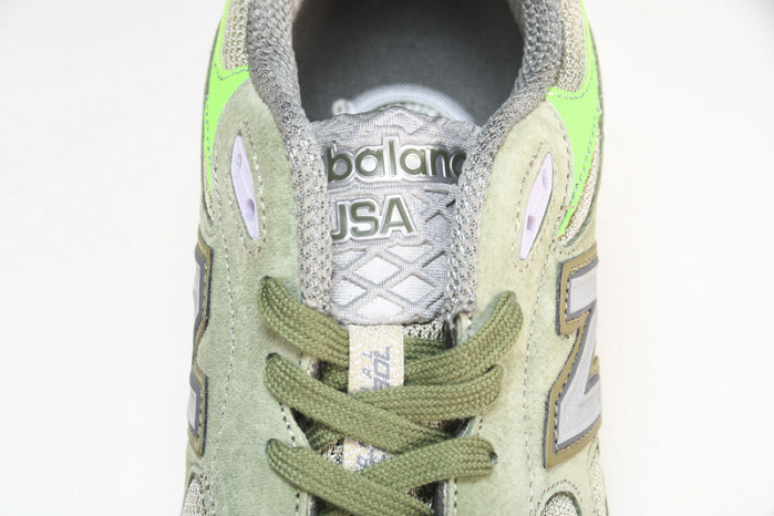 New Balance M990PP3