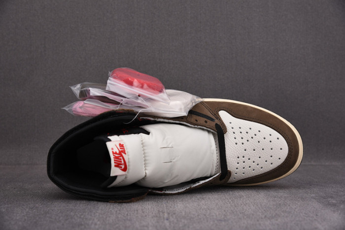 AIR JORDAN 1 RETRO HIGH TRAVIS SCOTT CD4487-100